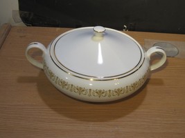 Sheffield Covered Vegetable Casserole Imperial Gold w/ Lid &amp; Spoon Japan - $44.55