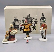 Department 56 Heritage Village &quot;Portobello Road Peddlers&quot; #5828-9 (Set o... - £14.06 GBP