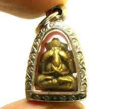 CLOSE EYES LORD GANESHA TINY PENDANT HINDU GOD OF SUCCESS PIDTA GANAPATI... - £27.16 GBP