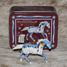 TRAIL OF PAINTED PONIES Penguin Express Ornament with Tin~2.5&quot;Tall~2007~... - £26.50 GBP