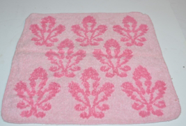 Vintage Fashion Manor Decorator Collection Pink Fleur de Lis Washcloth 1970&#39;s - £7.52 GBP