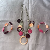 Vintage Jewelry Set Of 3 20” Necklace W/ 2 Stretch Bracelets Pink Orange Brown - £7.46 GBP