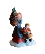 O&#39;Well Christmas Village Figurine Resin Woman Girl Mother Daughter Plant... - $241.65 MXN