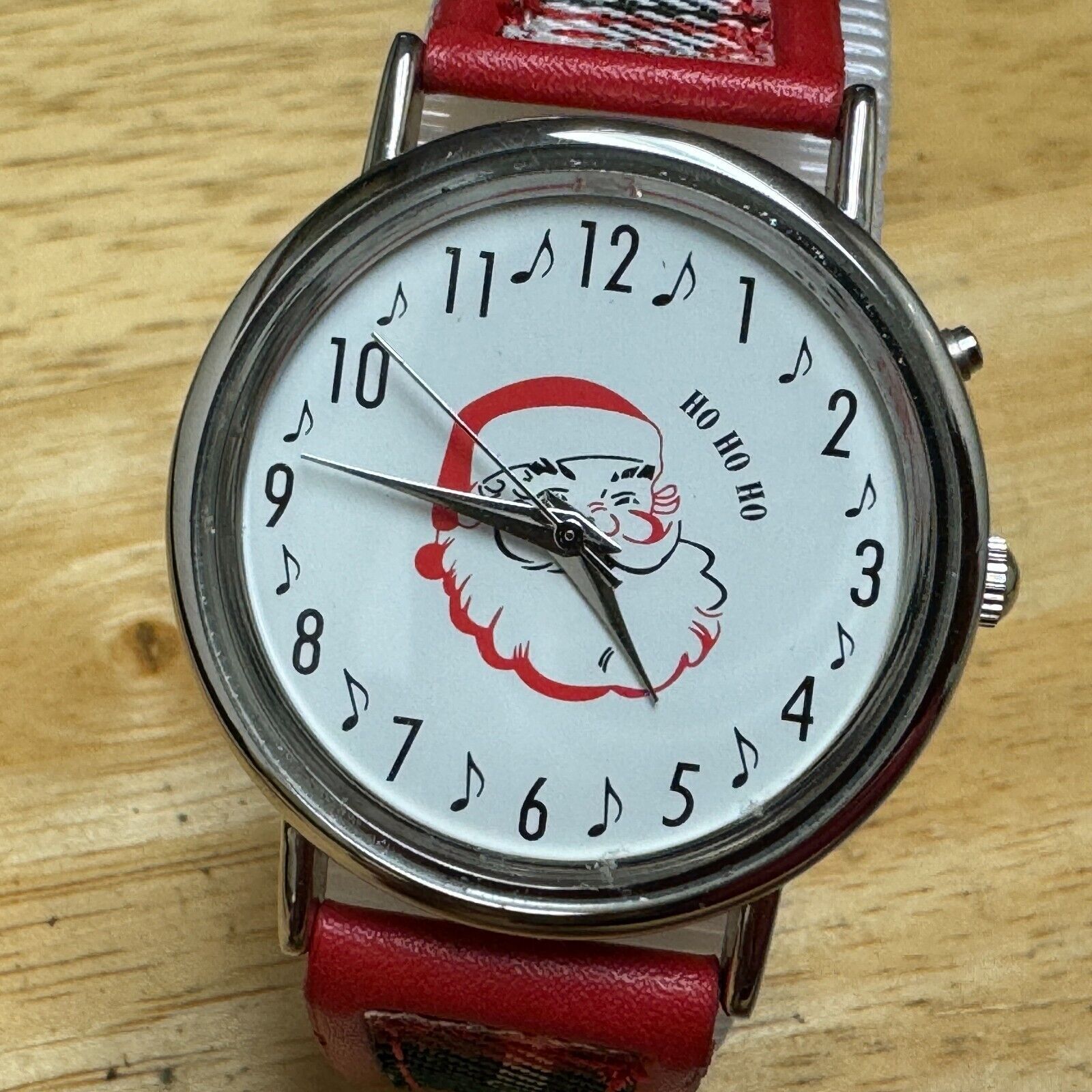 VTG Consort Quartz Watch Unisex Christmas and 50 similar items VTG Consort Quartz Watch Unisex Christmas and 50 similar items