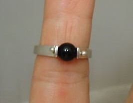 BLACK ONYX Modernist Spinner Bead RING in Sterling Silver - Size 7.25  - £27.97 GBP