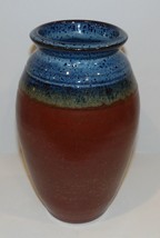 FABULOUS ARTIST SIGNED ART POTTERY STONEWARE BURNT RED TAN BLUE 9&quot; VASE - $84.14