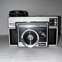 Working 1968-70 Vintage Kodak Instamatic 414 Film Camera Case Included - $11.29