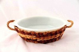 Anchor Hocking Baking Dish White with Woven Serving Basket 1.5 Qt - £9.58 GBP