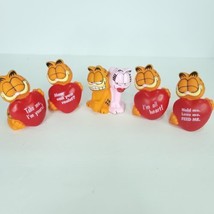 Lot of 5 Garfield Toy Plastic Heart Arlene Garfield 3&quot; Valentine&#39;s Figures - £23.29 GBP