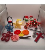12 Vintage Christmas Plastic Canvas Snowman Santa Ornaments, Magnet, Boo... - $850.32 MXN