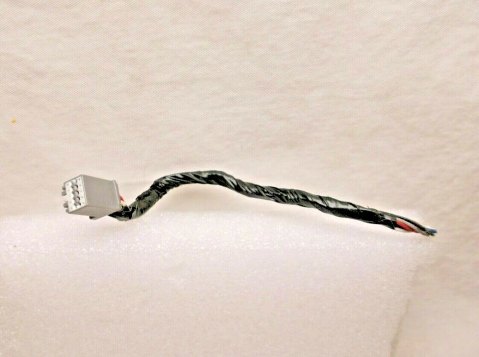 15-16 CADILLAC SRX WINDSHIELD MOUNTED FRONT VIEW CAMERA/PLUG/WIRES/PIGTAIL - $12.60