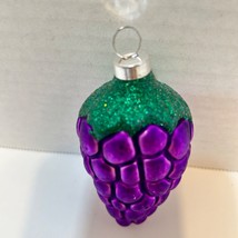 Vintage Blown Glass Bunch of Grapes Christmas Tree Ornament 4&quot; Purple Green - £9.07 GBP