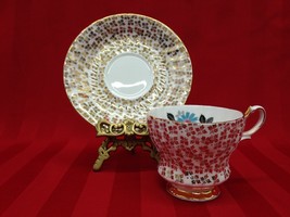 Queen Anne Numbered 393 Gold Patterned  Bone China Tea Cup And Saucer Set - £10.95 GBP