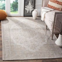 SAFAVIEH Classic Vintage Collection Accent Rug - 4' x 6', Beige, Oriental Medall - £111.65 GBP