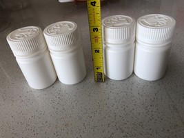 4 Empty Pill Bottles Small Plastic Container White Screw Cap Jars Vitamin - £7.89 GBP
