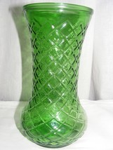 Vintage Hoosier Forest Green Glass 8 1/2&quot; Vase Diamond Criss Cross Pattern - $602.18 MXN