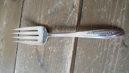 Vintage LADY FAIR by Wm Rogers 7.75&quot; Cold Meat Fork  - $11.87