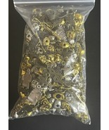 Loose alloy beads &amp; pendants for jewelry making or art projects 1.14 lbs. - $423.52 MXN