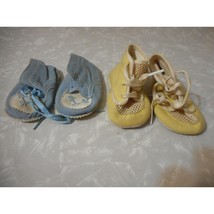 Lot of 2 Vintage Baby Shoes Yellow Blue with embroidery Baby or Doll - $447.17 MXN