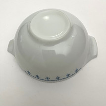Vintage Pyrex Snowflake Blue Garland Cinderella Nesting Mixing Bowl2.5QT #443 - £39.38 GBP