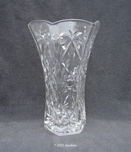 Vintage Anchor Hocking  Large 10.5 Inch Early American Prescut EAPC Glass Vase - £11.79 GBP