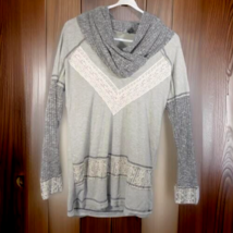 Vanity Womens Small Sweater Sweatshirt Cowl Wrap Neckline Gray White Lac... - $5.89 Vanity Womens Small Sweater Sweatshirt Cowl Wrap Neckline Gray White Lac... - $5.89