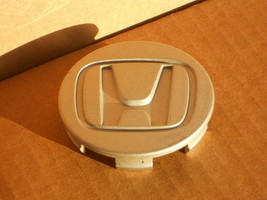 HONDA Alloy Wheels Center Cap Silver Part Number 44732-SJC-A500 - £7.00 GBP