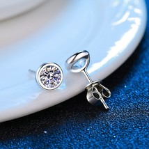 Genuine Moissanite Stud Earring For Women Men 0.6-2CT Sterling Silver Round Diam - £56.55 GBP