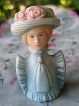 1982 Avon American Fashion Thimble Fashion Silhouettes Porcelain Vintage C.1890  - £11.98 GBP