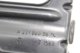 07-13 MERCEDES-BENZ W221 S600 WASHER RESERVOIR BRACKET E4559 image 11