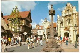 Vintage WALT DISNEY WORLD Postcard United Kingdom World Showcase 4x6 Unused - $4.90