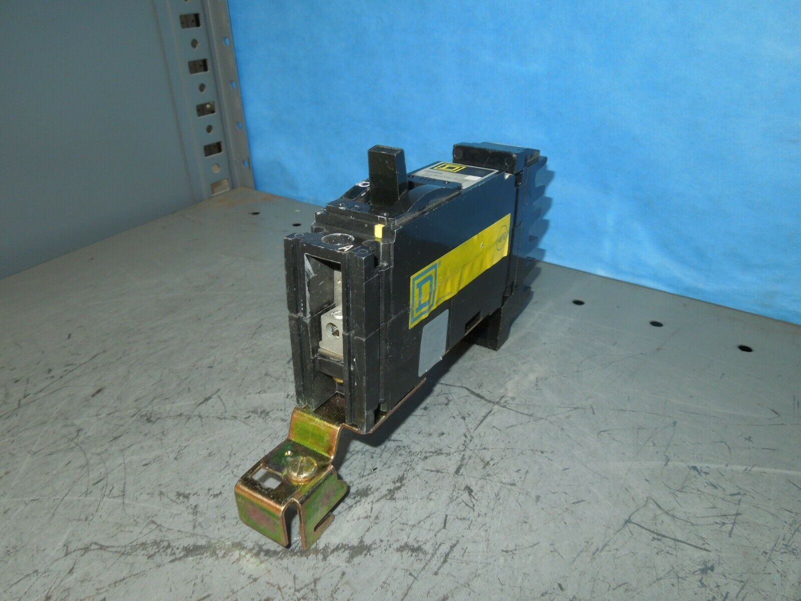 Square D FH16020A I-Line Circuit Breaker A-Phase 20A 1P 277V AC 125V DC ... - $20.00
