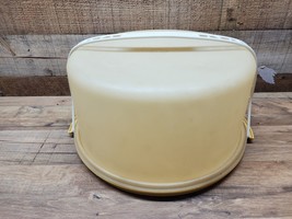 Vintage TUPPERWARE 13&quot; Cake Keeper Carrier With Lid &amp; White Strap - SHIP... - £21.43 GBP