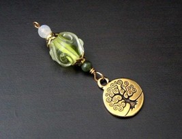 Rainbow Moonstone and Serpentine Lime Leaf Tree of Life or Birth Goddess Blessin - £12.74 GBP