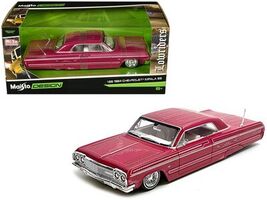 Maisto 1964 Impala Lowrider Pink Diecast Model Collectors - $70.93 CAD