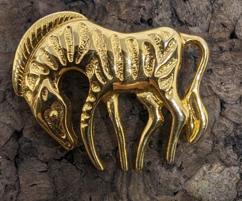 Vintage Gold Tone Metal Textured Zebra African Equine Figural Pin - $7.92