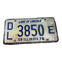 Vintage 1976 Illinois Land Of Lincoln Collectible License Plate DL 3850 E Tag - $9.27