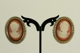 VINTAGE Costume Jewelry Plastic CAMEO Oval Gold Tone Metal CLIP Earrings - £10.82 GBP