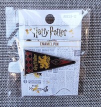 1 Harry Potter Gryffindor Hogwarts School Pennant Flag Enamel Pin Loungefly - $12.87