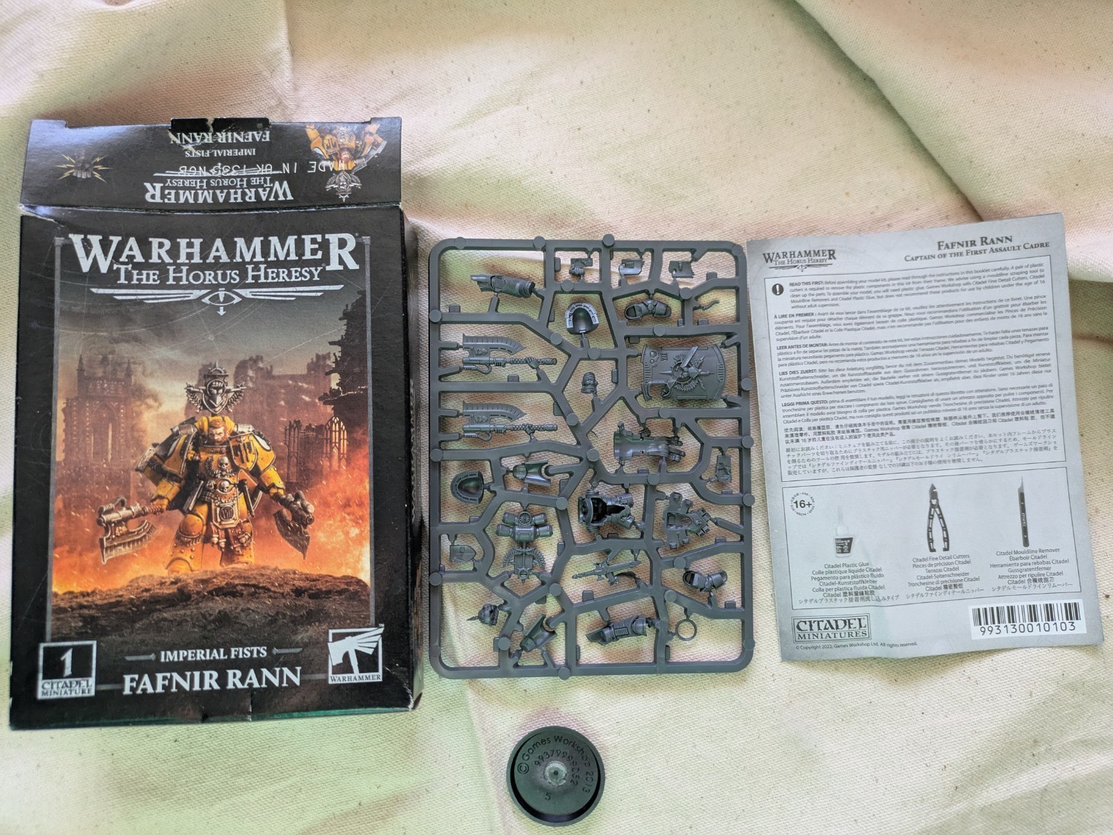 Imperial Fists Fafnir Rann Space Marines Warhammer 40k Horus Heresy NEW - $46.52