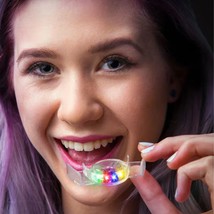 Color Changing LED Flashing Mouthpiece: Glowing Smile - £9.45 GBP