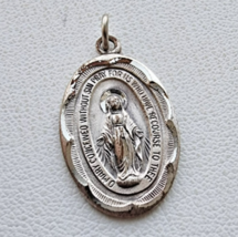 VINTAGE 925 STERLING SILVER VIRGIN MARY RELIGIOUS MEDAL PENDANT - $760.00 MXN