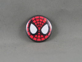 Spider-Man PIn - Spider-Man Face Round Pin - Celluloid Pin - £11.79 GBP