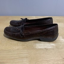 Michelle D Womens Brown Loafers Flats Shoes Rubber Sole Size 7.5 - $13.54