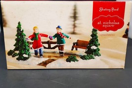 St. Nicholas Square SKATING POND Christmas Village Accessory Kohls 2015 - £27.12 GBP