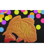 Big Bass/Fish Unique Candle Cake Topper 3&quot; Tall X 4&quot; Wide Yellow, Red Mix - $266.55 MXN