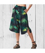 FABLETICS Kate Culottes Palm Leaf Wide Leg Cropped Pants Black Green Siz... - $47.99 CAD