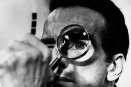 Montgomery Clift in L&#39;espion Cool Pose Looking Through Magnifying Glass ... - $23.99