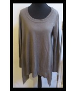 Fashion Bug Gray Ladies Pullover Sweater Long Sides Size Medium - $235.90 MXN
