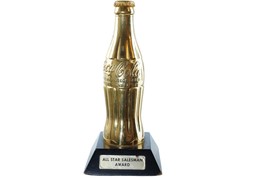 1950&#39;s Coca-Cola All Star Salesman&#39;s Award Gold bottle with wood base - £98.76 GBP